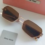 Модел 8623 Елегантни дизайнерски очила с модерен акцент - Image 2